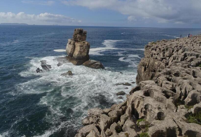 ホテル Captains Log House