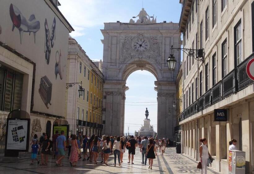 ホテル Captains Log House