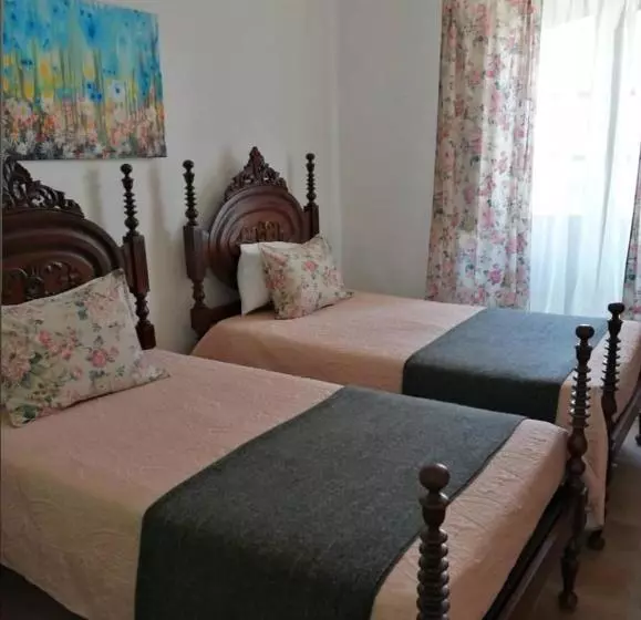 هتل Casa Rural Santo Condestavel