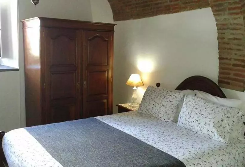هتل Casa Rural Santo Condestavel