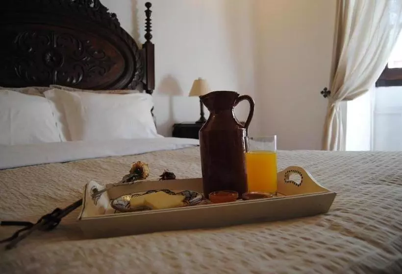 هتل Casa Rural Santo Condestavel