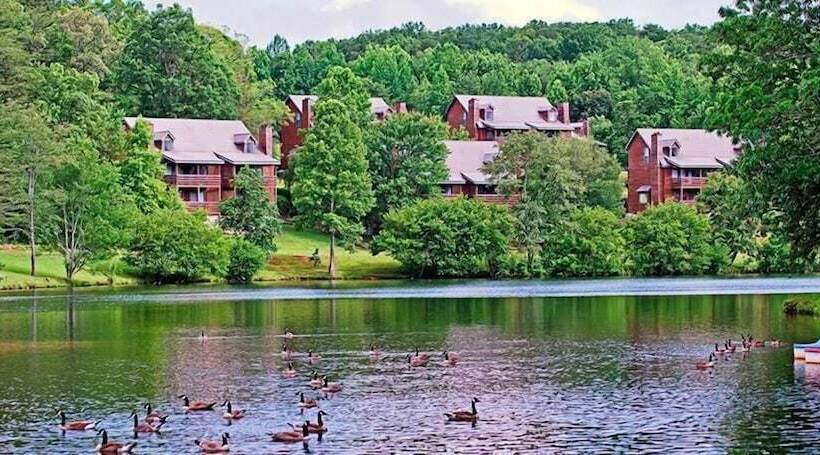 Отель Country Hideaway At Mountain Lakes Resort