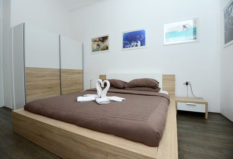 هتل Galeria Rooms