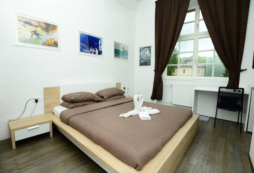 هتل Galeria Rooms