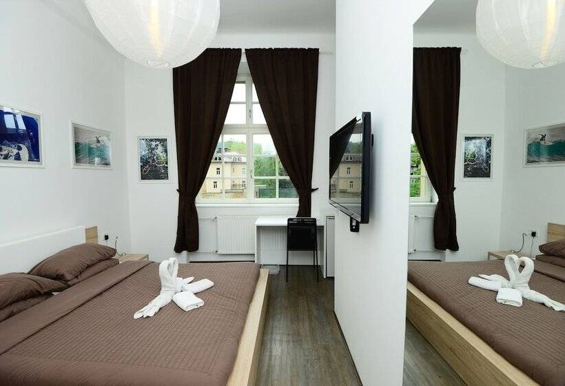 هتل Galeria Rooms