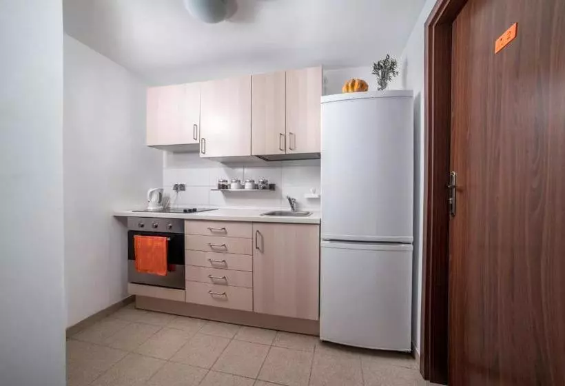 هتل Gim Apartments