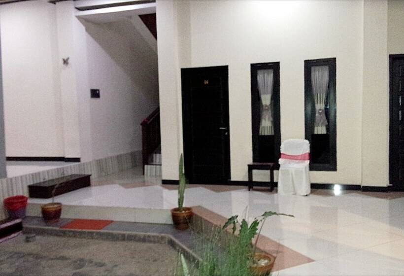 Szálloda Jayaphita Guest House