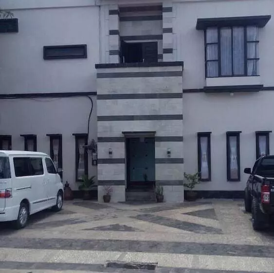 ホテル Jayaphita Guest House