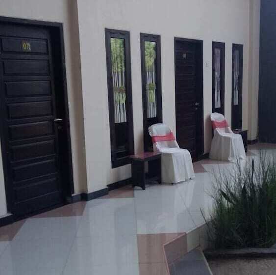 Szálloda Jayaphita Guest House