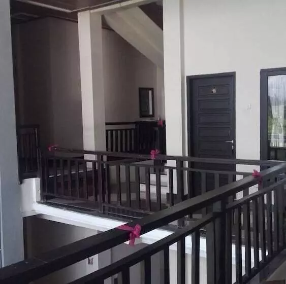 ホテル Jayaphita Guest House