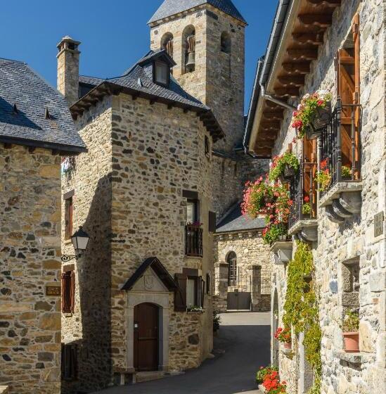 Отель La Casueña