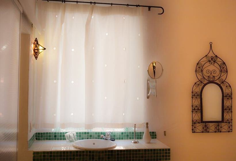 هتل La Estrella De Tarifa