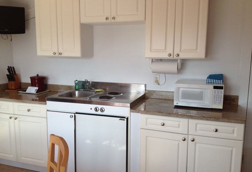 فندق Mariner's Point Resort