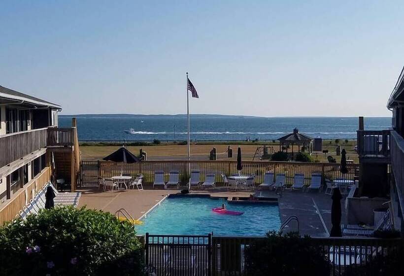 فندق Mariner's Point Resort