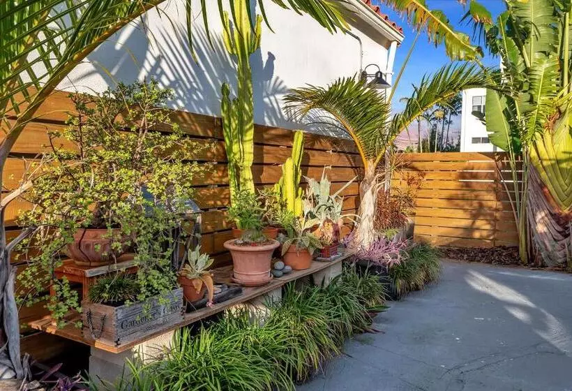 Hotelli Oasis