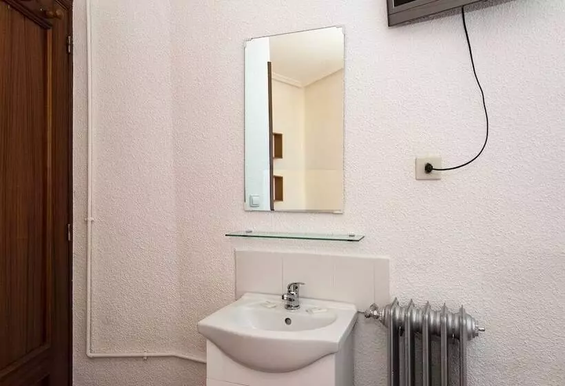 هتل Pension Salamanca