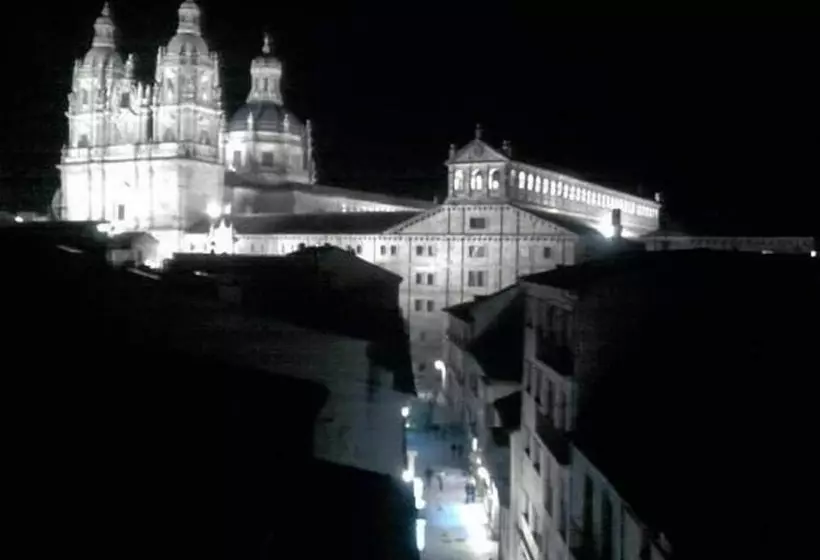 هتل Pension Salamanca