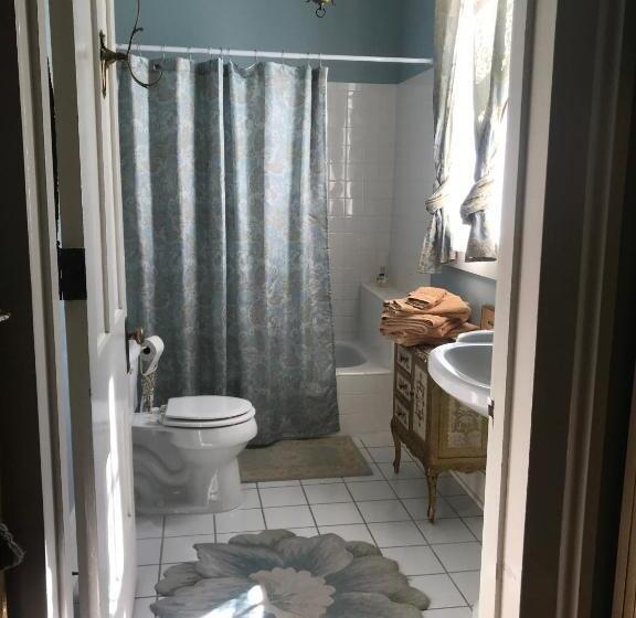 Отель Shadowlawn Bed And Breakfast