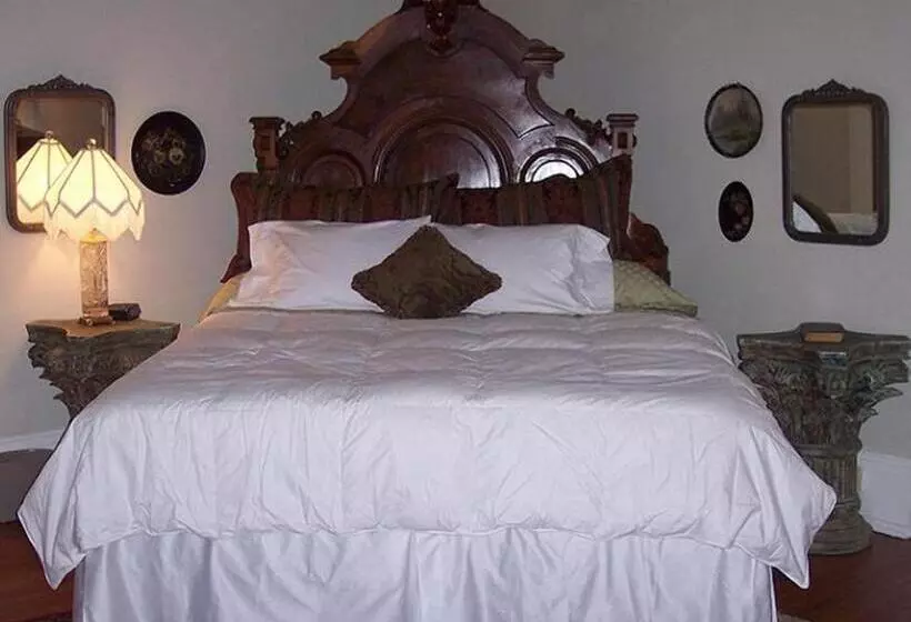 هتل Shadowlawn Bed And Breakfast