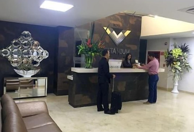 هتل Titanium Plaza