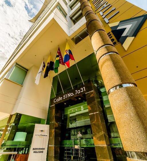 هتل Titanium Plaza