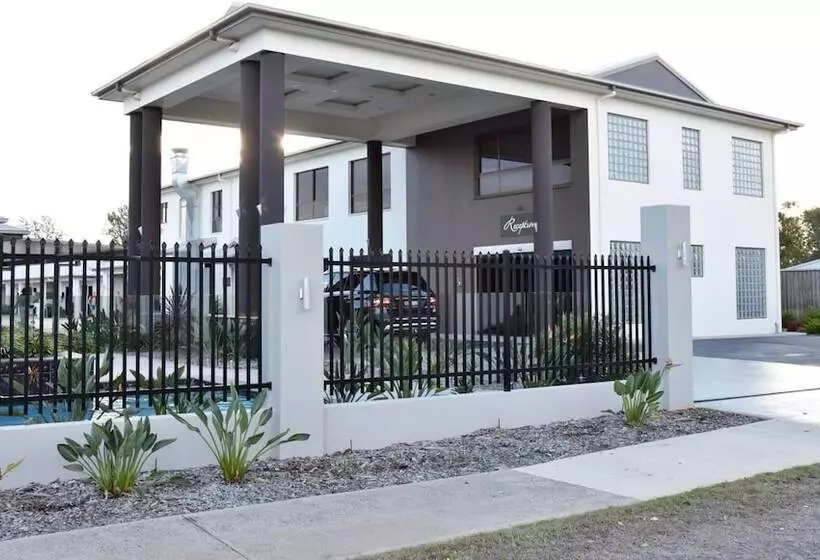 モーテル Western Downs Motor Inn