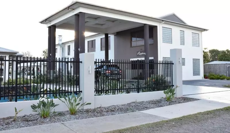 モーテル Western Downs Motor Inn