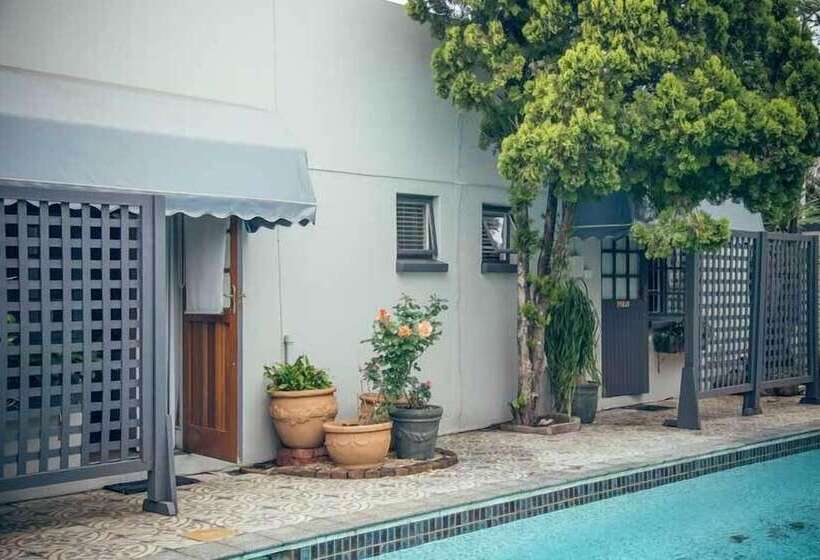 פנסיון Chamberlain Guest House