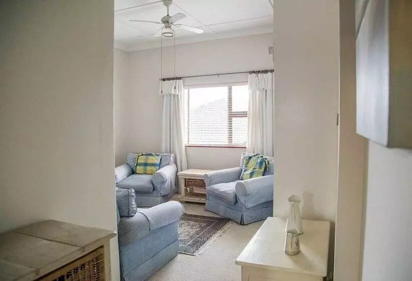 ペンション Chamberlain Guest House