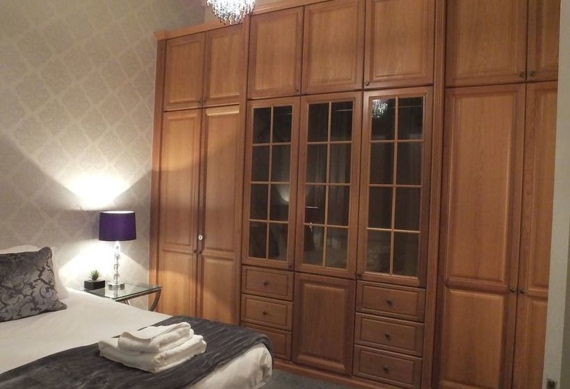 Royal Mile Mansions Apartment