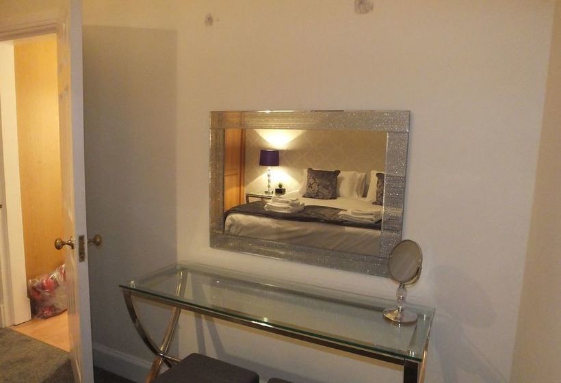 Royal Mile Mansions Apartment