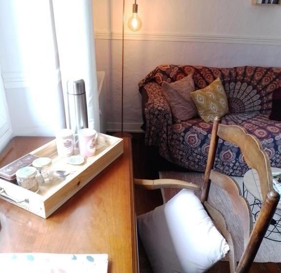 Bed and Breakfast A L école... Buissonnière