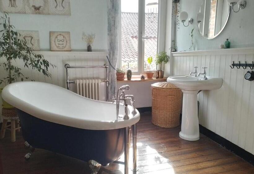 Bed and Breakfast A L école... Buissonnière