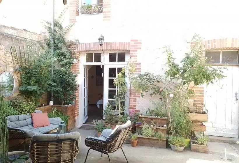 Aamiaismajoitus (B&B) A L école... Buissonnière