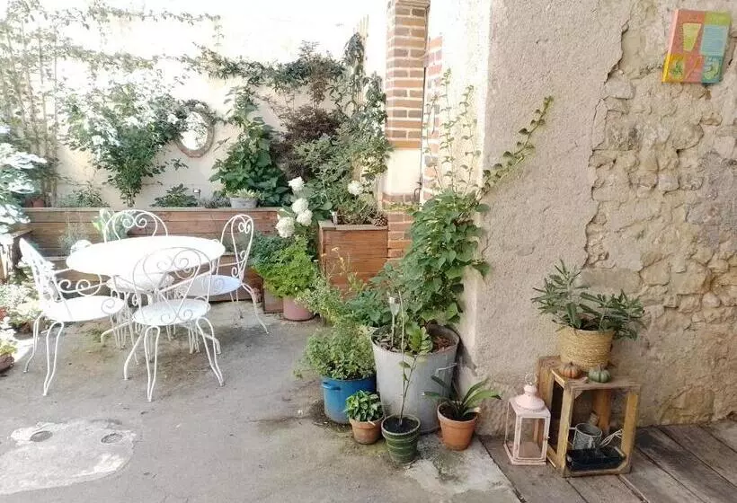 Aamiaismajoitus (B&B) A L école... Buissonnière