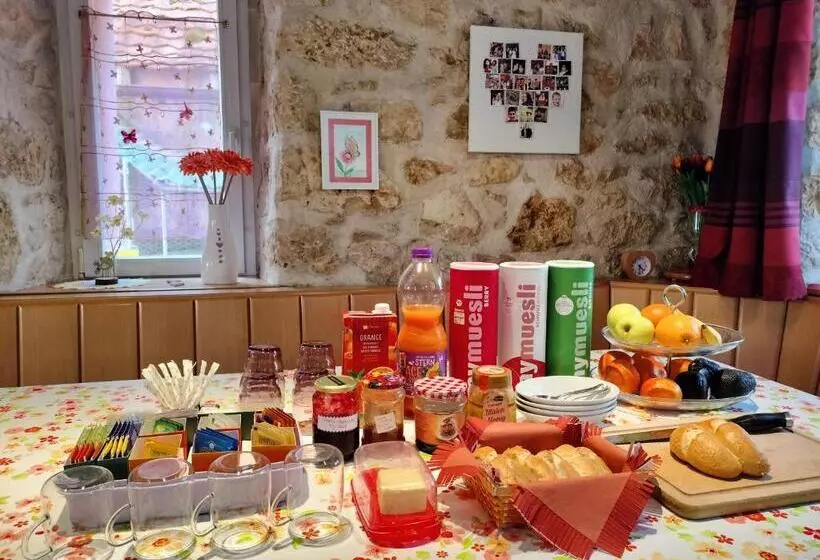 ベッドアンドブレックファースト Bnb Les Oiseaux, Chez Lidia, 26m2 à 44m2, 2ème étage