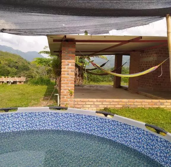 ホテル Altos Del Reposo Casa Campestre