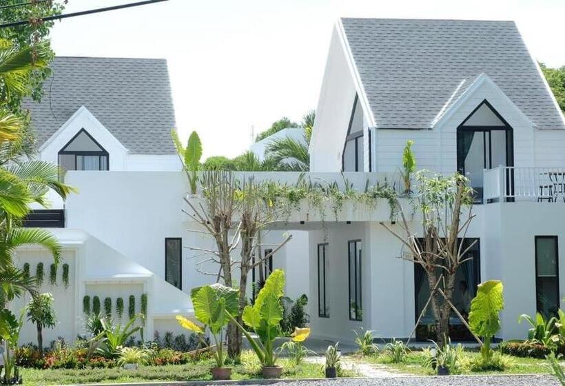 Hotel Kampot River Bungalows