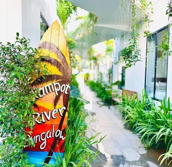 Hotel Kampot River Bungalows