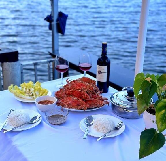 Hotel Kampot River Bungalows