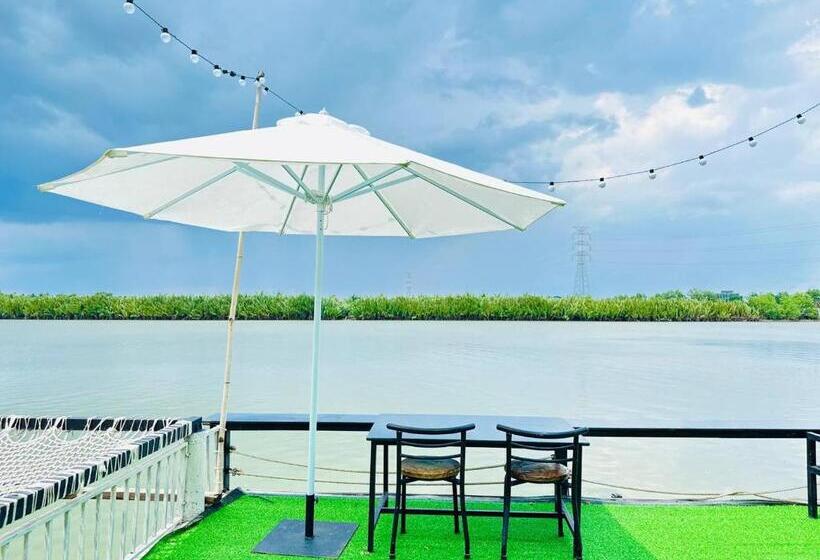 Hotel Kampot River Bungalows