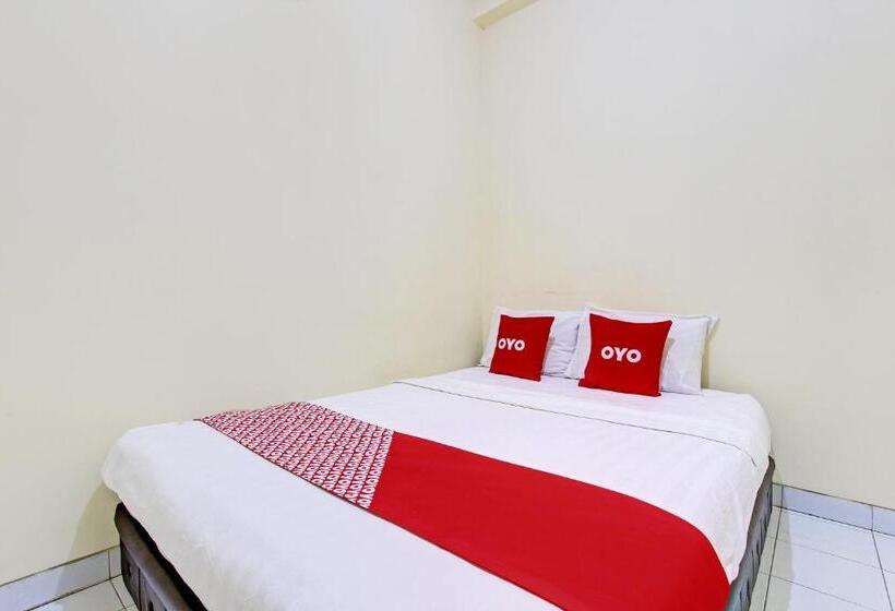 ホテル Oyo 93034 Ayri Home