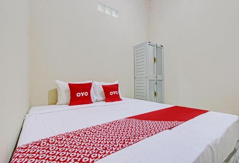 ホテル Oyo 93034 Ayri Home