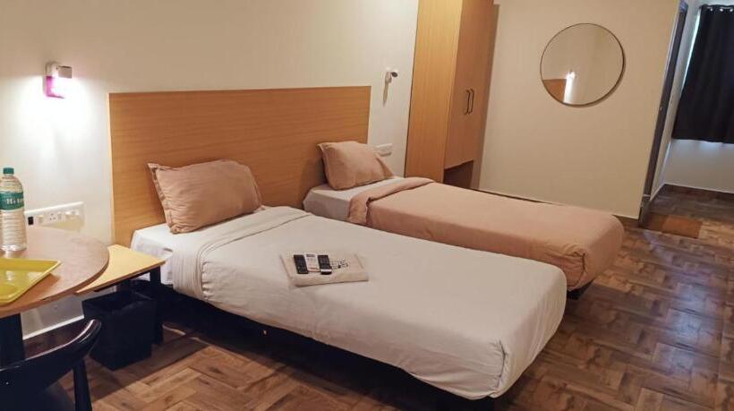 Fabhotel Perfect Stays Nr Sivet College & National Institute Of Ocean Technology