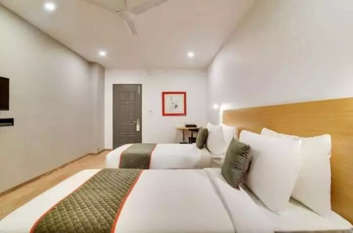 Fabhotel Perfect Stays   Nr Sivet College & National Institute Of Ocean Technology