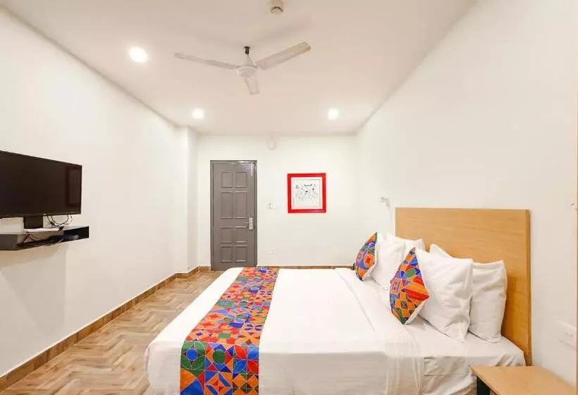 Fabhotel Perfect Stays   Nr Sivet College & National Institute Of Ocean Technology
