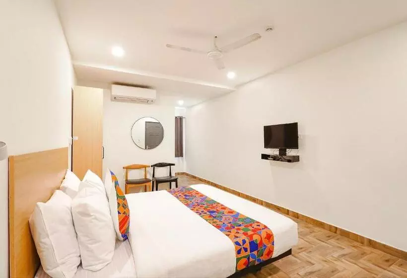 Fabhotel Perfect Stays   Nr Sivet College & National Institute Of Ocean Technology