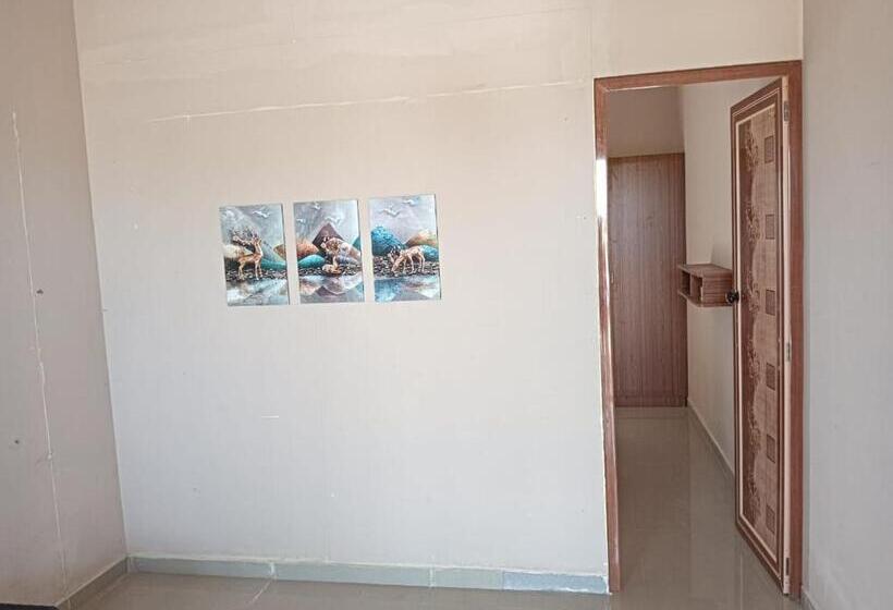 Hotelli Serene Deluxe Row Villa