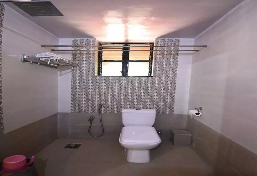 Hotel Shell Top