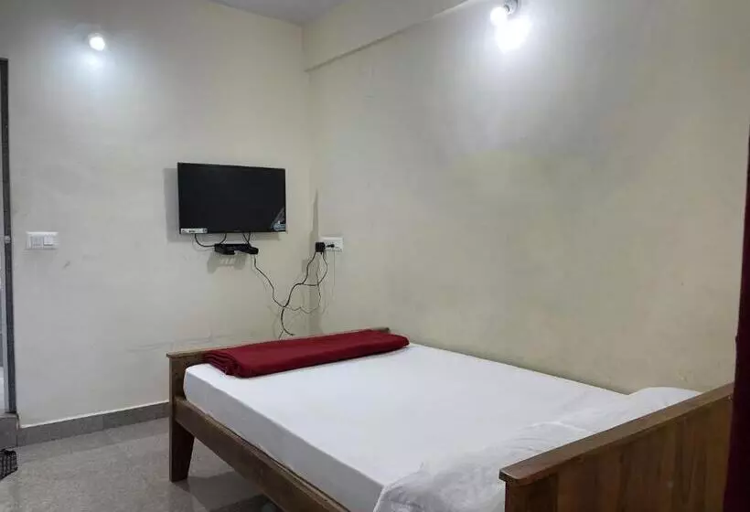 Hotel Staymaker Manasu Arcade